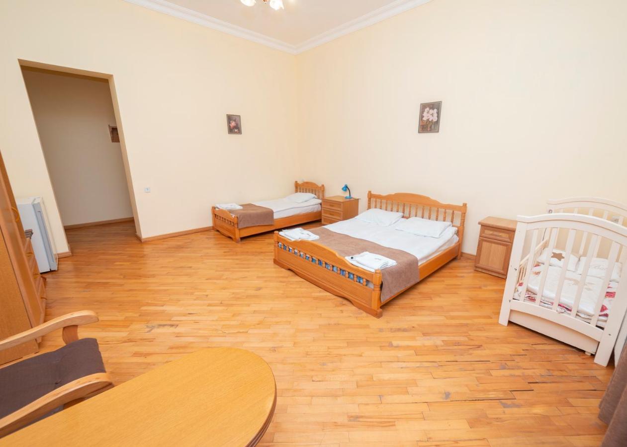 Popock Dilijan 2 Bed & Breakfast Bagian luar foto