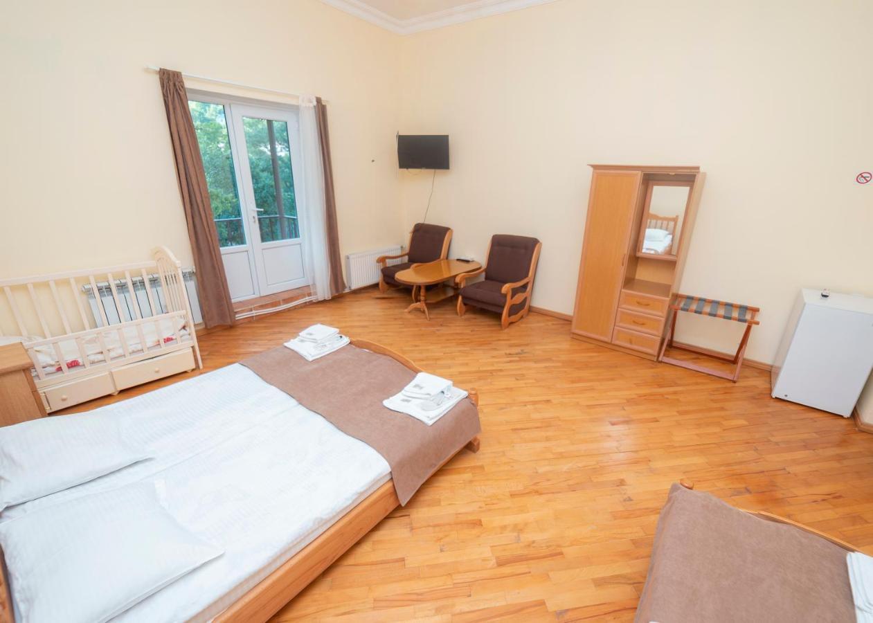 Popock Dilijan 2 Bed & Breakfast Bagian luar foto