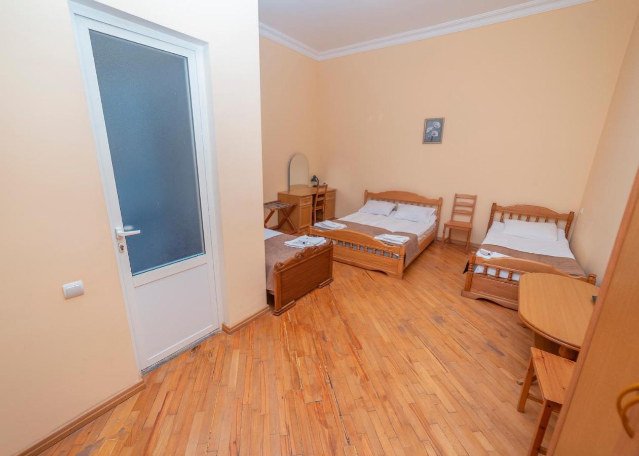 Popock Dilijan 2 Bed & Breakfast Bagian luar foto